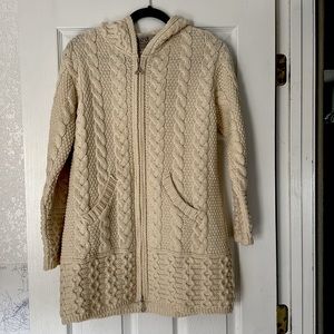 Authentic Aran wool zip-up hooded sweater from Ireland!size medium